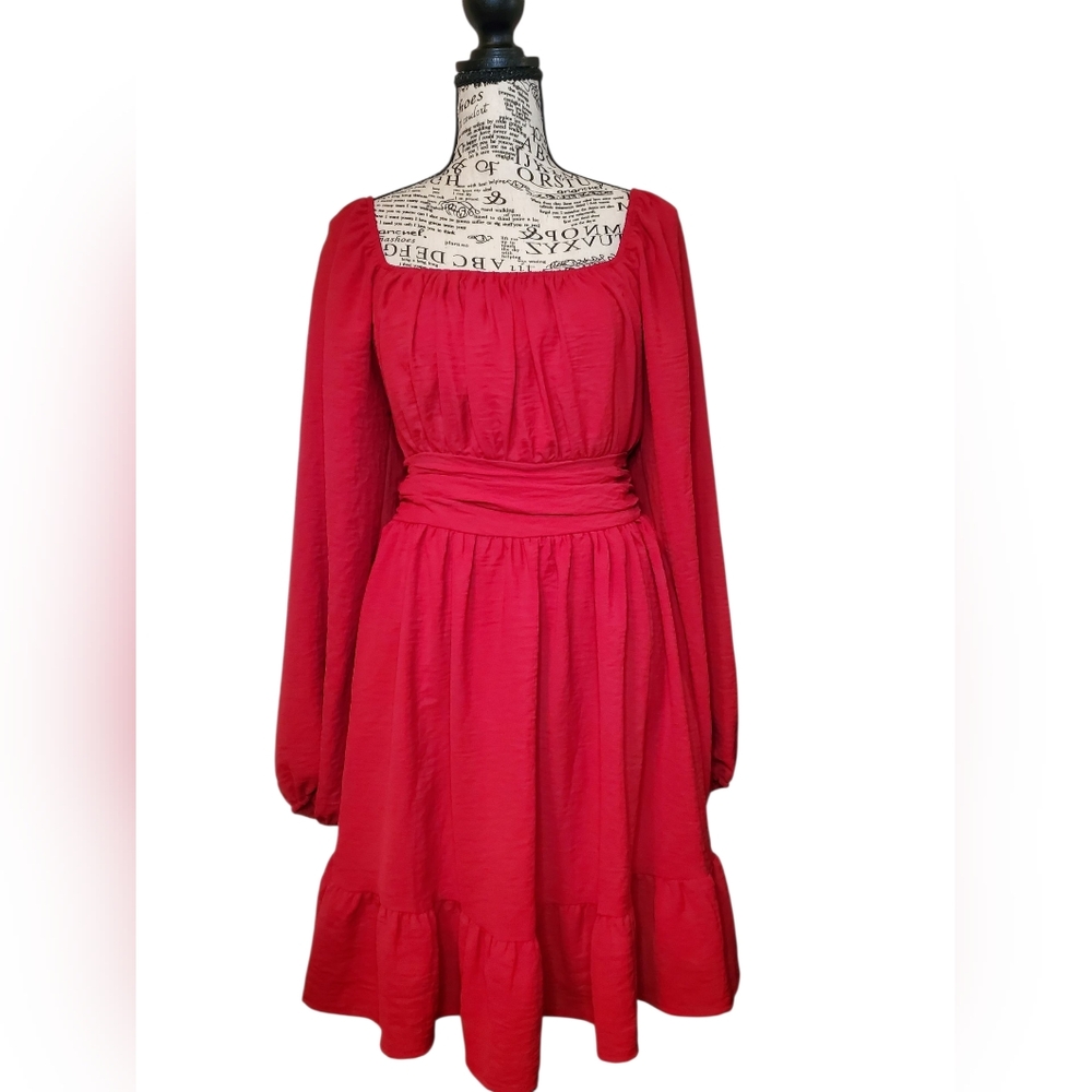 Elegant Red Women's Midi Dress.  Puffed Sleeves   Size S